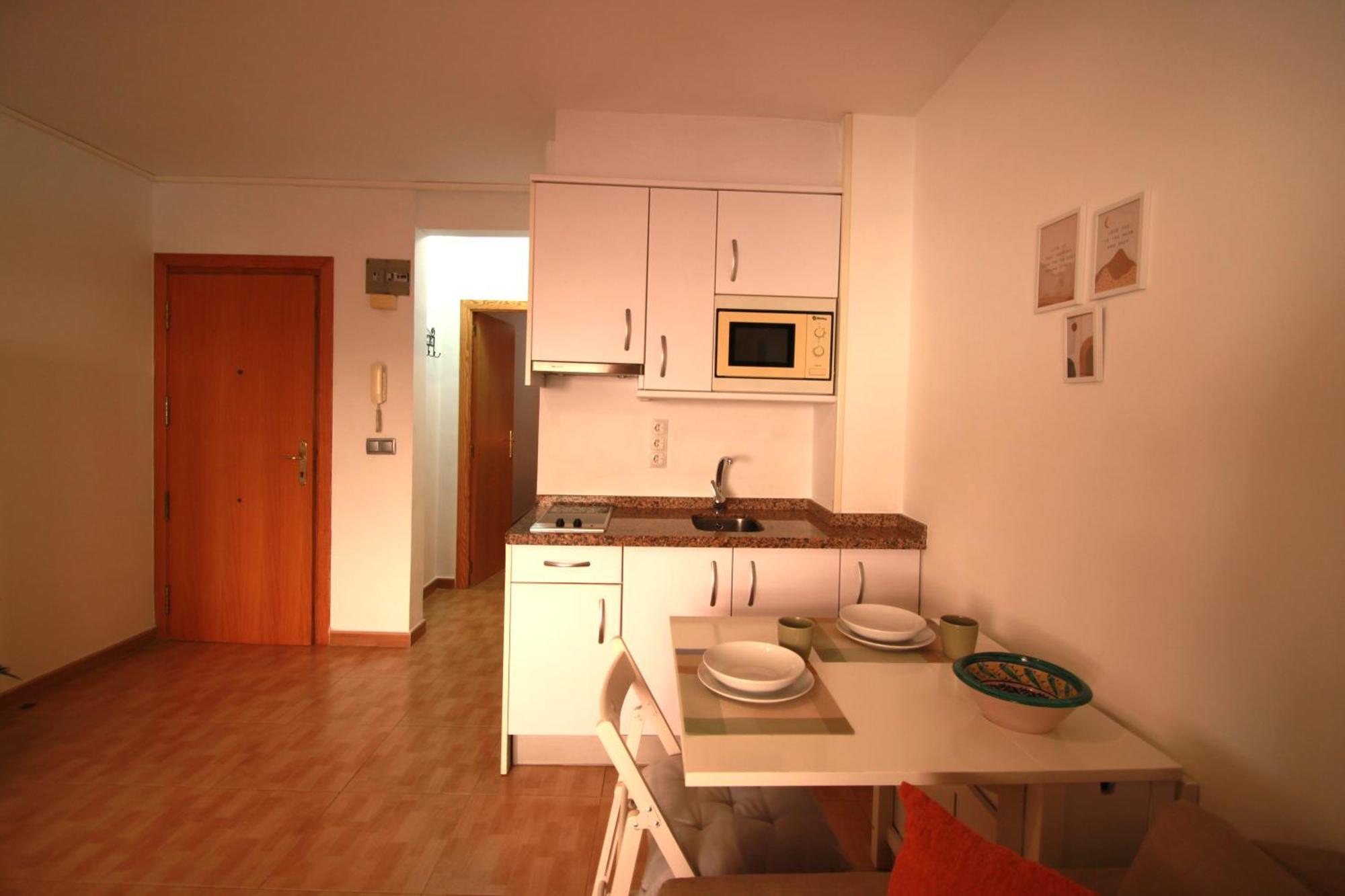 Apartamento Casaturis En Centro De Alicante En Antigua Estacion Autobuses A101 Buitenkant foto